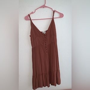 So adorable, Only worn once for pictures Comes from smoke free home No flaws!